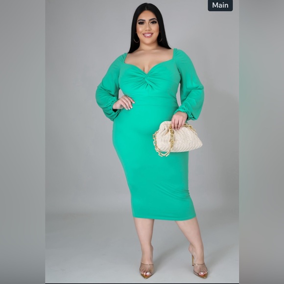 PLUS SIZE MIDI - Picture 3 of 3